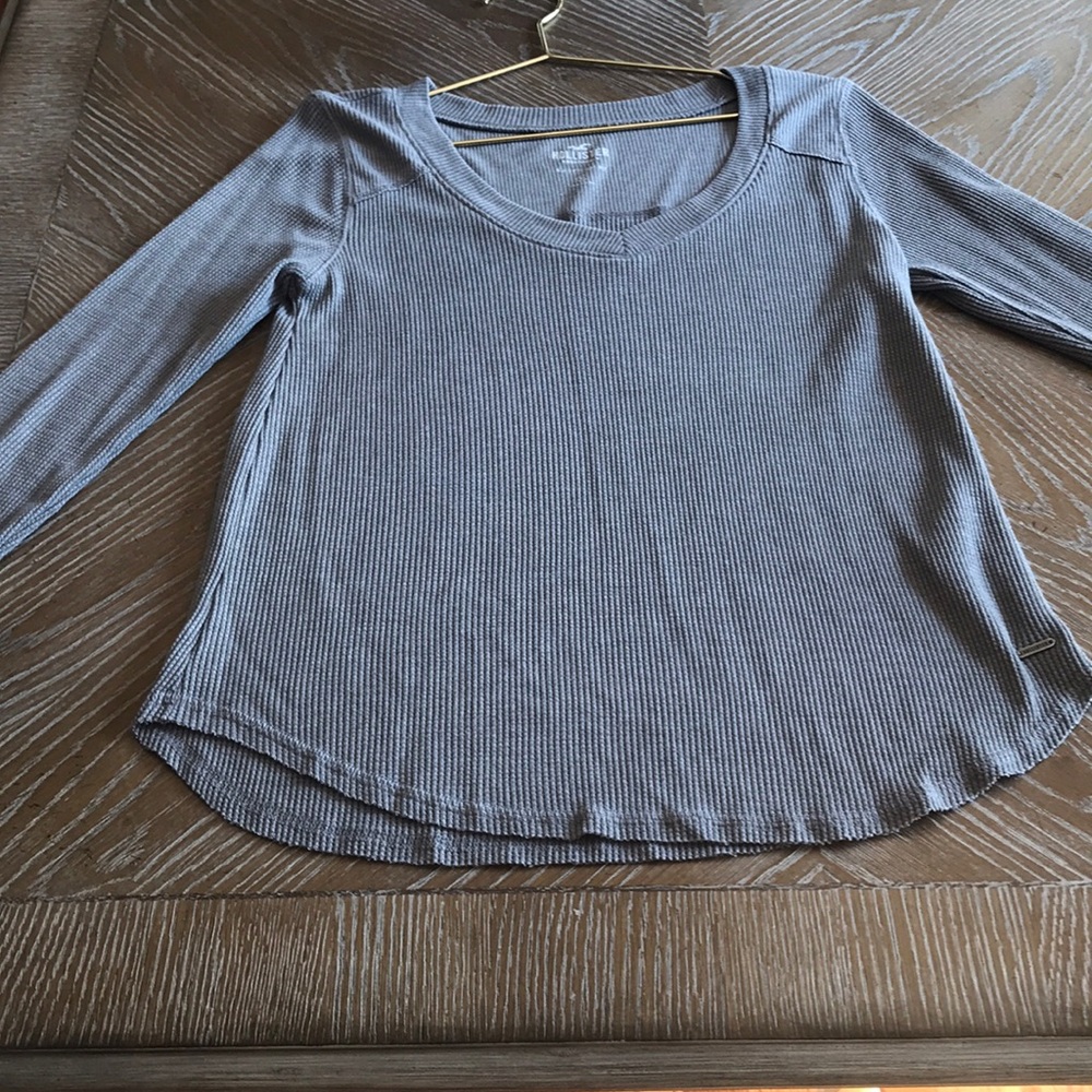 Women’s Gray Hollister Long Sleeved Shirt